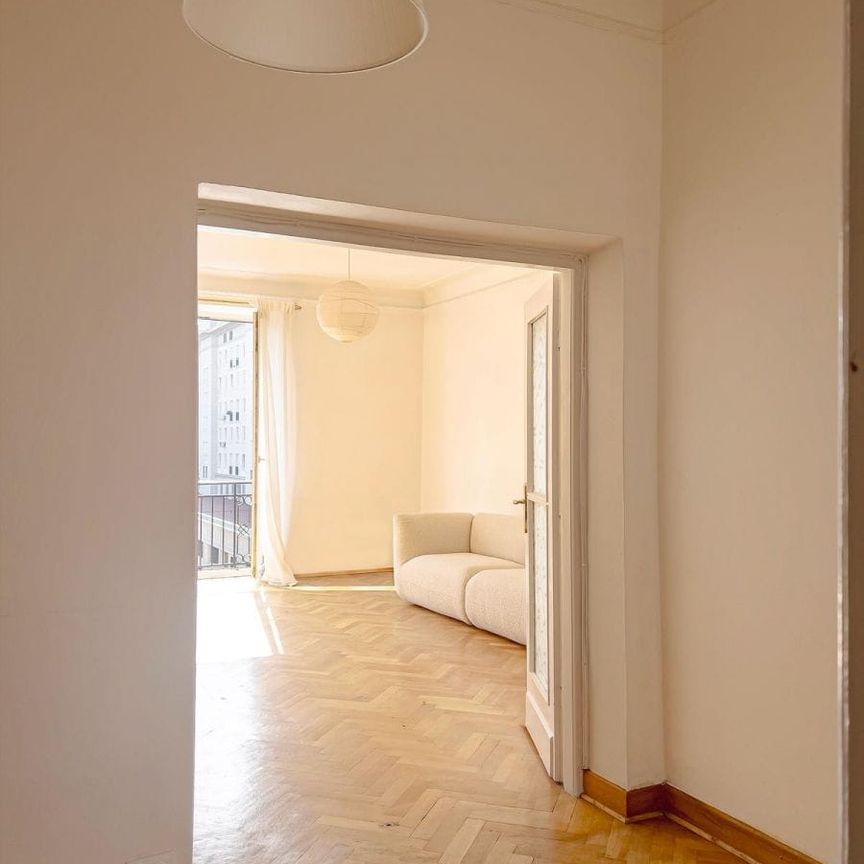 3 pokoje 69 m² – ul. Piękna przy Placu Konstytucji 69 m² - Фото 1