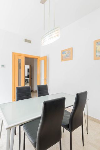 Piso de alquiler en Parque Ayala - Jardín de la Abadía - Huelín - Photo 4