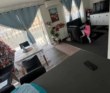 Charming 3-Bedroom Family Home in Papakura, Auckland - Photo 3