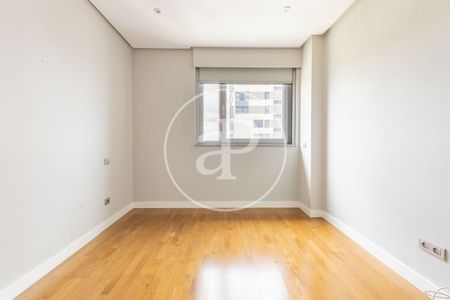 Flat for rent in Virgen del Cortijo - Manoteras (Hortaleza) - Photo 5