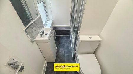 3 bedroom terraced house to rent - Photo 5