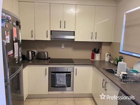 **FURNISHED UNIT - ELECTRICITY & WATER INCLUDED** - Photo 5