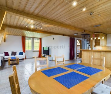 Charming 4.5-room duplex with balcony in Enggistein - Photo 2