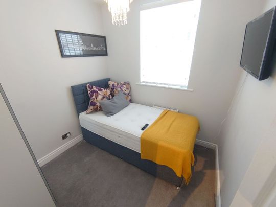 Chiswell Street, Liverpool. - Photo 1