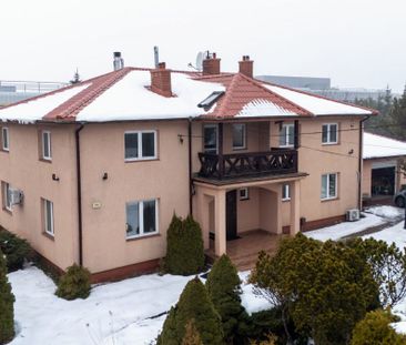 Przestronny dom z niezależną częścią biurową - Photo 1