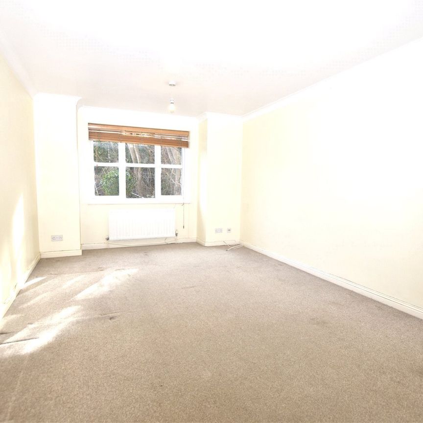 Draymans Way, Isleworth, London, TW7 - Photo 1