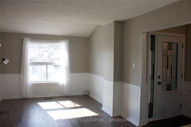 For Lease - 1550 Grosvenor Street Unit# 13, Oakville, Ontario - Photo 1