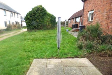 2 bedroom bungalow to rent - Photo 4