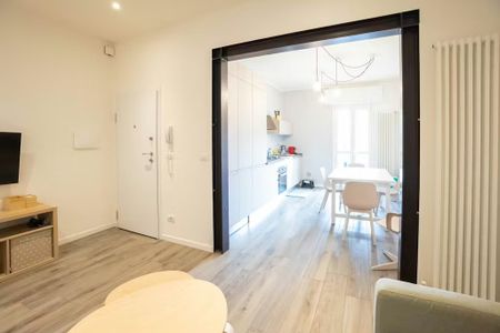 Via Alessandro Tiarini, Bologna, Emilia-Romagna 40129 - Photo 2