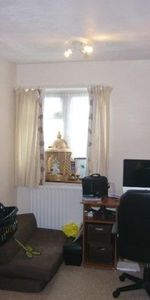 2 bedroom maisonette to rent - Photo 3