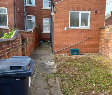 1 bedroom ground floor flat to rent - Photo 1