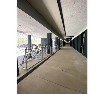 moderne, unbefristete 2-Zi Wohnung mit Loggia - Photo 5