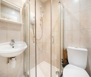 Lydford Road - Photo 6