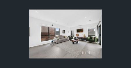 Where Style Meets Space - Photo 2