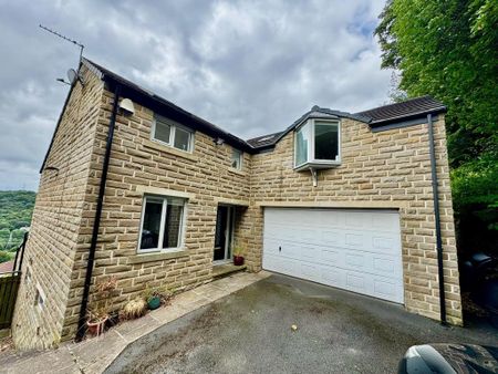 4 bedroom detached house to rent - Photo 3
