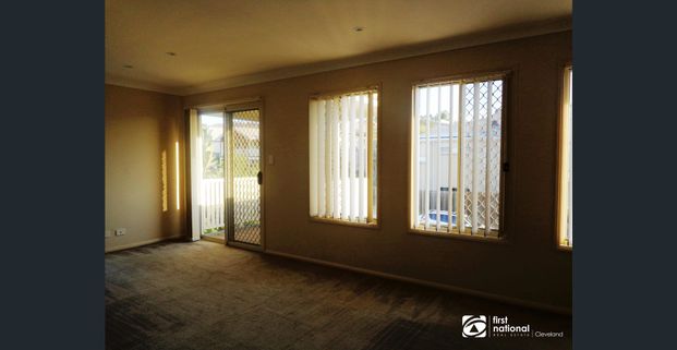 Stunning Family Home at 24 Parkview Drive, Springfield Lakes - Photo 1