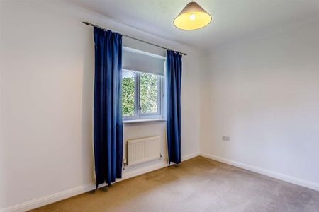 4 bedroom detached house to rent - Photo 5