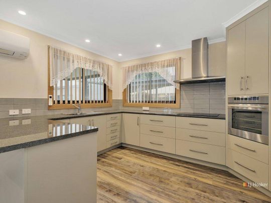 Family Home in Sheffield - Photo 1