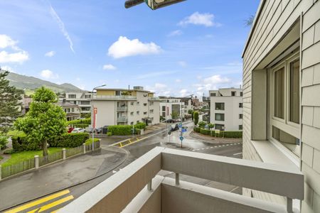 Centrally located, completely renovated 2024! - Photo 4