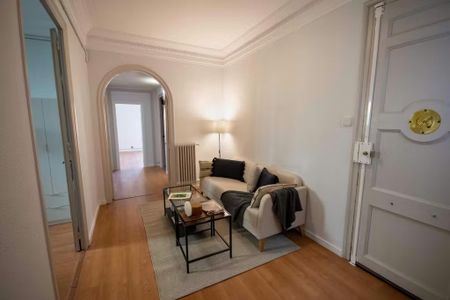 Carrer de Balmes, Barcelona, Catalonia 08006 - Photo 3