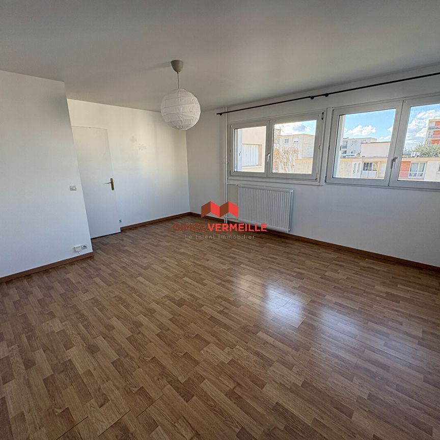 Location Appartement 2 pièces 55m² - Photo 1