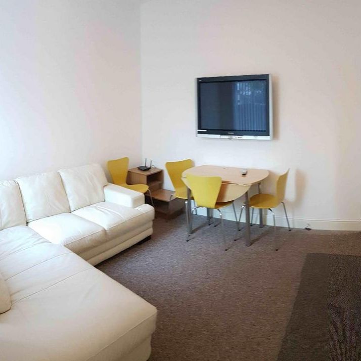 4 bedroom house to rent - Photo 1