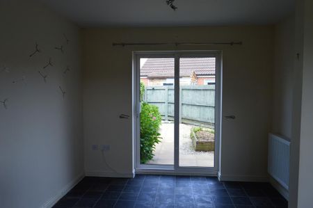 3 bedroom end of terrace house to rent - Photo 5