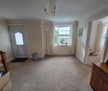 3 bedroom semi-detached house to rent - Photo 4