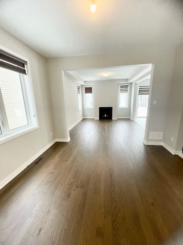 For Lease - 634 Allied Mews, Stittsville - Munster - Richmond, Ontario - Photo 4