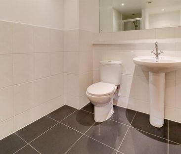 Clarendon Avenue, Leamington Spa - Photo 3