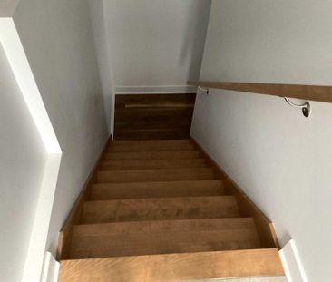 3½ tout inclus — Bas de duplex, entrée privée, stationnement, inter... - Photo 4
