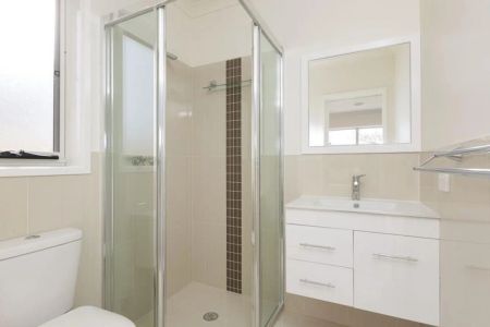 Spacious Family Home - Photo 5