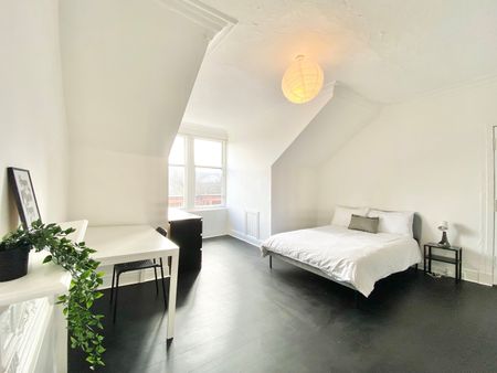 6 Bed Flat, Ruthven St, G12 - Photo 3