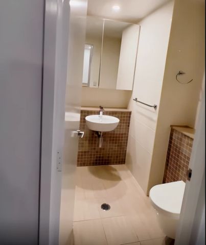 203/52-54 Walker St, Sydney - Photo 3