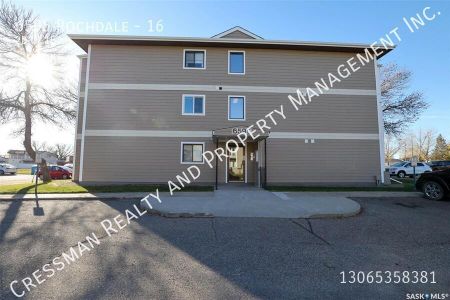 2 Bedroom 1 Bathroom Apartment in Sherwood-McCarthy - Photo 5