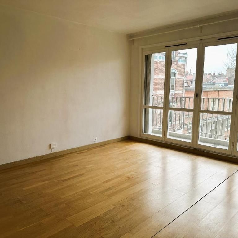 A LOUER T2 AVEC PARKING SUR LILLE - Photo 1