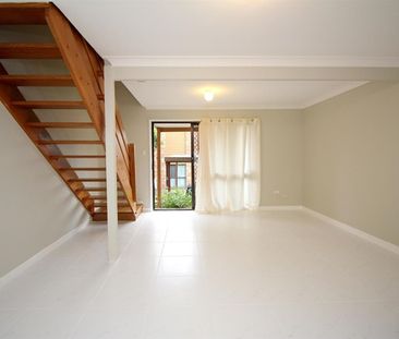 2/31 Defiance Road, Woodridge QLD 4114 - Townhouse For Rent | Domain - Photo 1