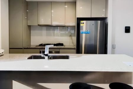 3 bed 2 bath*238 - Photo 4