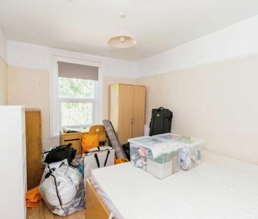 5 Bed Terraced House, Tennyson Road, SO17 - Photo 1