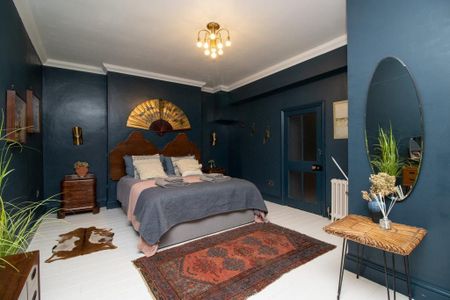 3 bedroom flat to rent - Photo 4