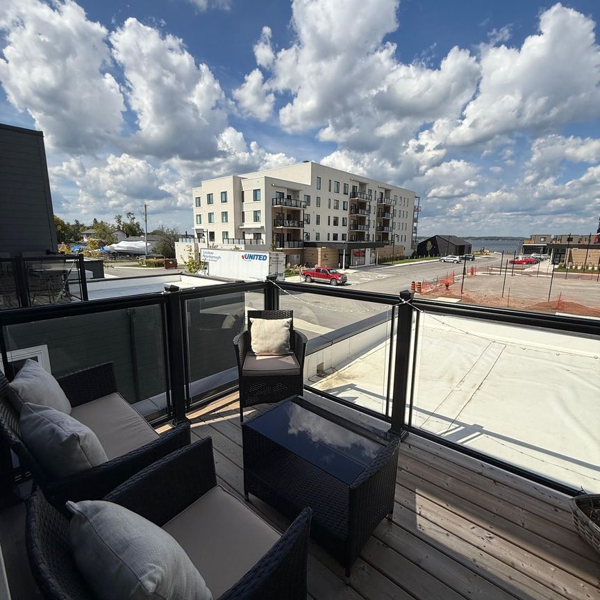 For Lease - 19 West Street Unit# 4, Kawartha Lakes, Ontario - Photo 1