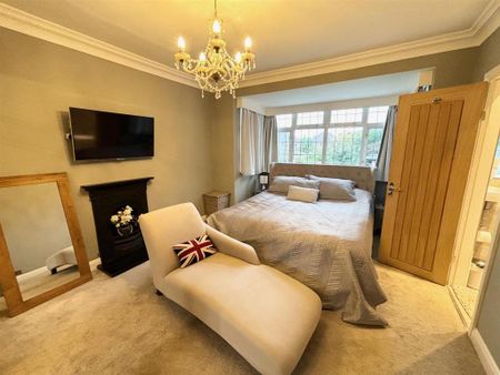 5 bedroom detached house to rent - Photo 3