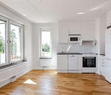 Iris Väg 8, Handen - Foto 1