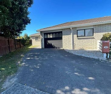 Fully Renovated - Photo 4