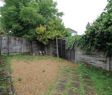 2 bedroom maisonette to rent - Photo 6