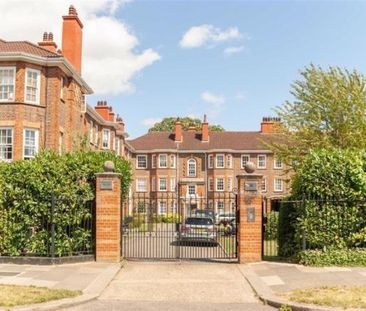 3 bedroom flat to rent - Photo 4