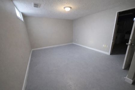 For Lease - 560 Brookhaven Crescent Unit# B, Waterloo, Ontario - Photo 2