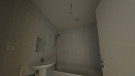 Location Appartement 2 pièces 44m² VIEUX VY SUR COUESNON 35490 - Photo 2