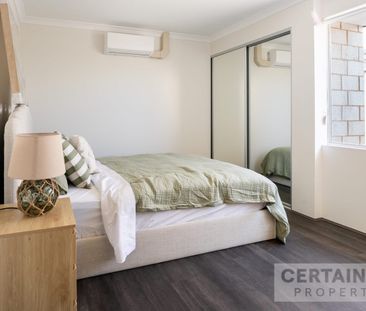 Modern Room with Ensuite starting from $250 in a shared house - Photo 4