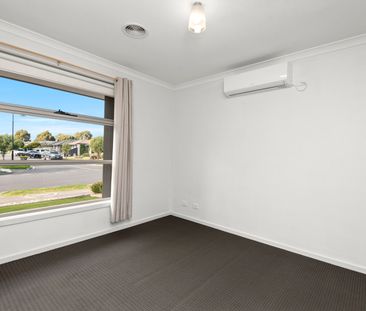 9 Kyarra Drive, Doreen VIC 3754 - House For Rent | Domain - Photo 4